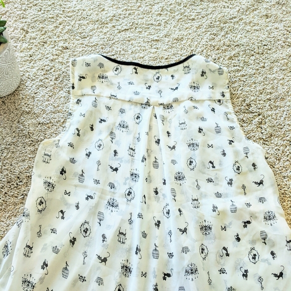 ⭐White Chloe K Cat Chandelier Top Small⭐ - Picture 2 of 7